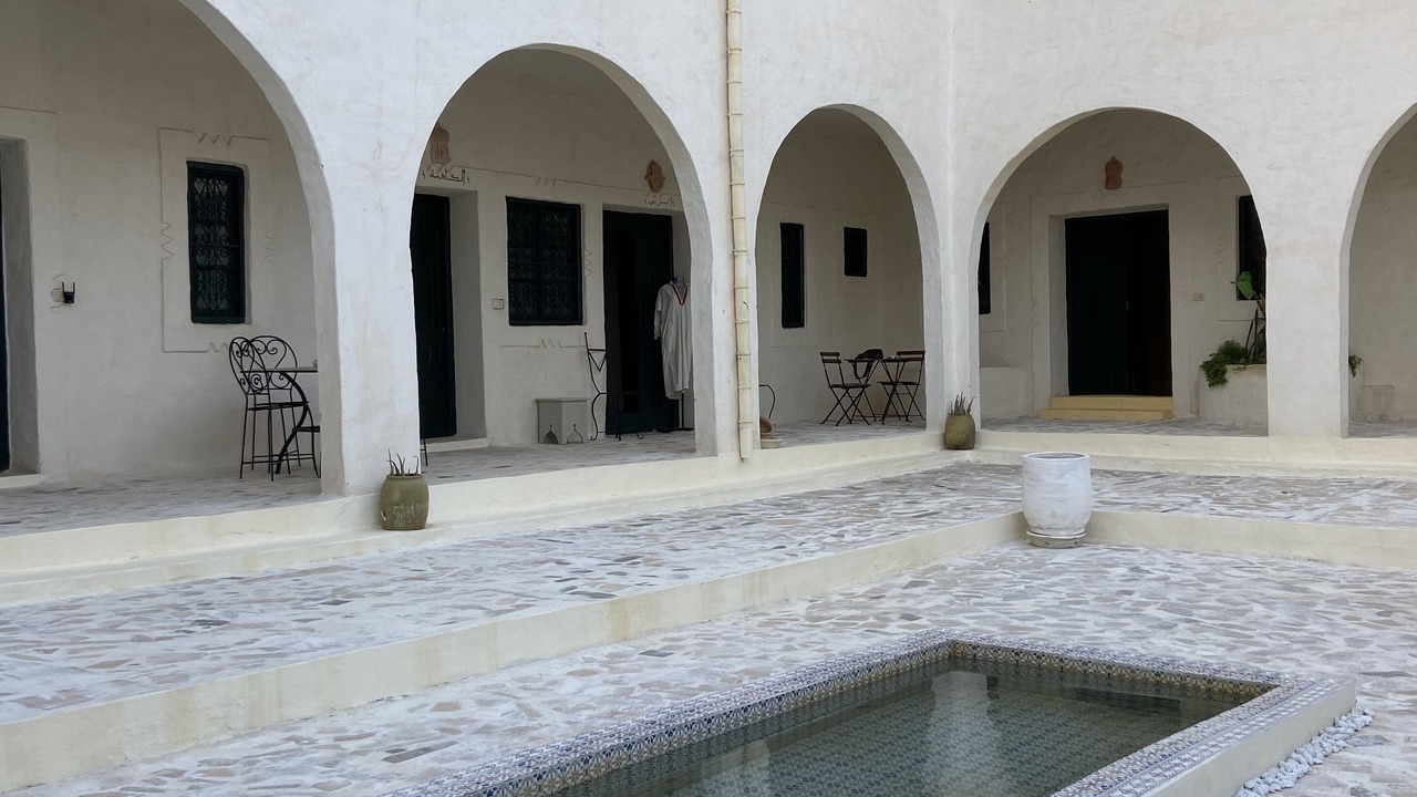 Photo of Patio Balcony in Erriadh