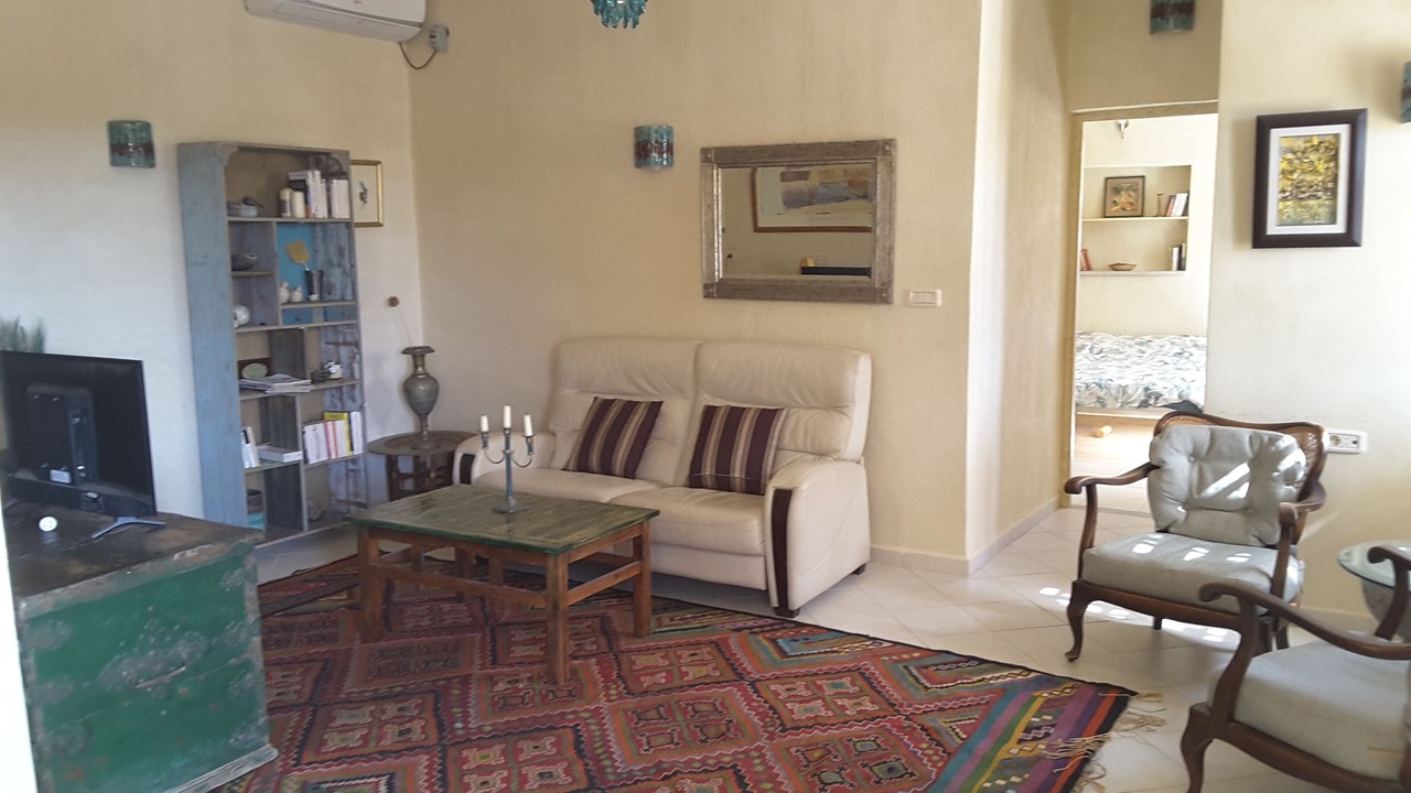 Photo of Livingroom in Beni Maaguel