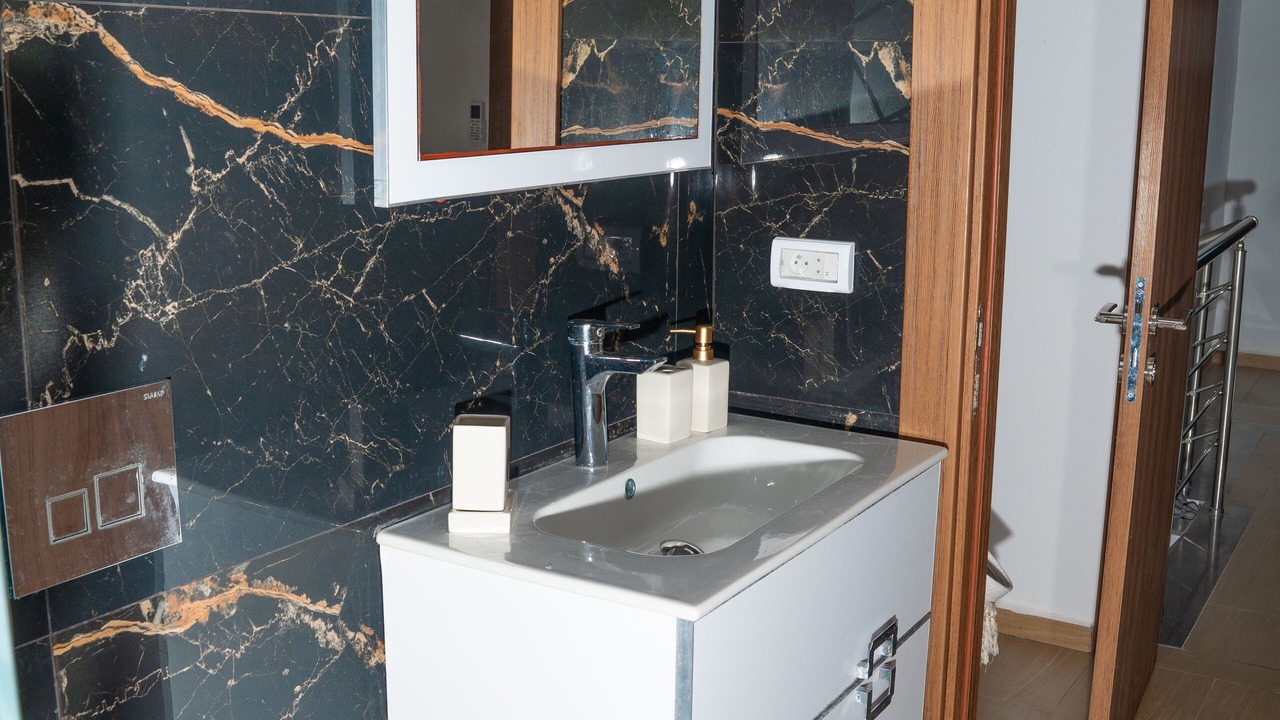 Photo of Bathroom in Aghir