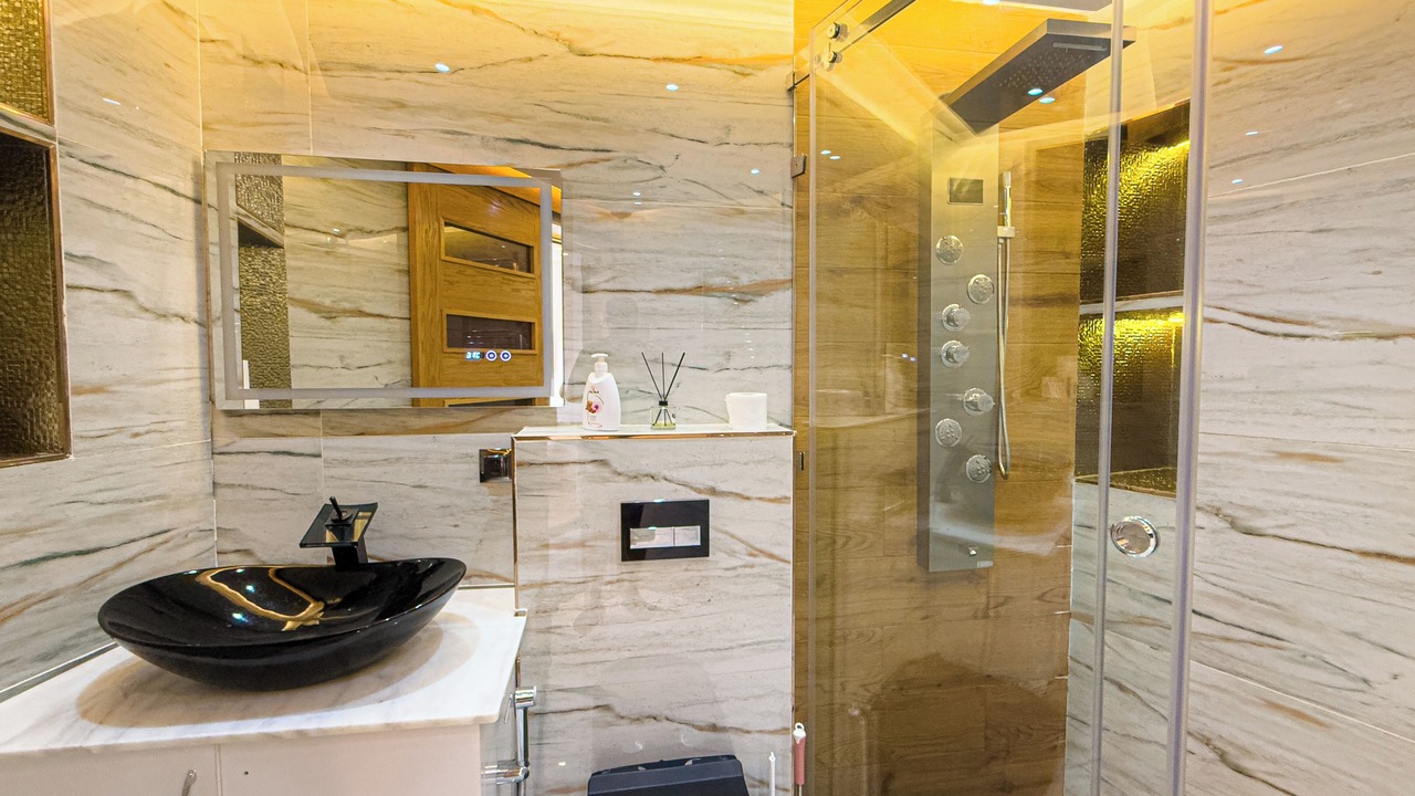 Photo of Bathroom in Menara