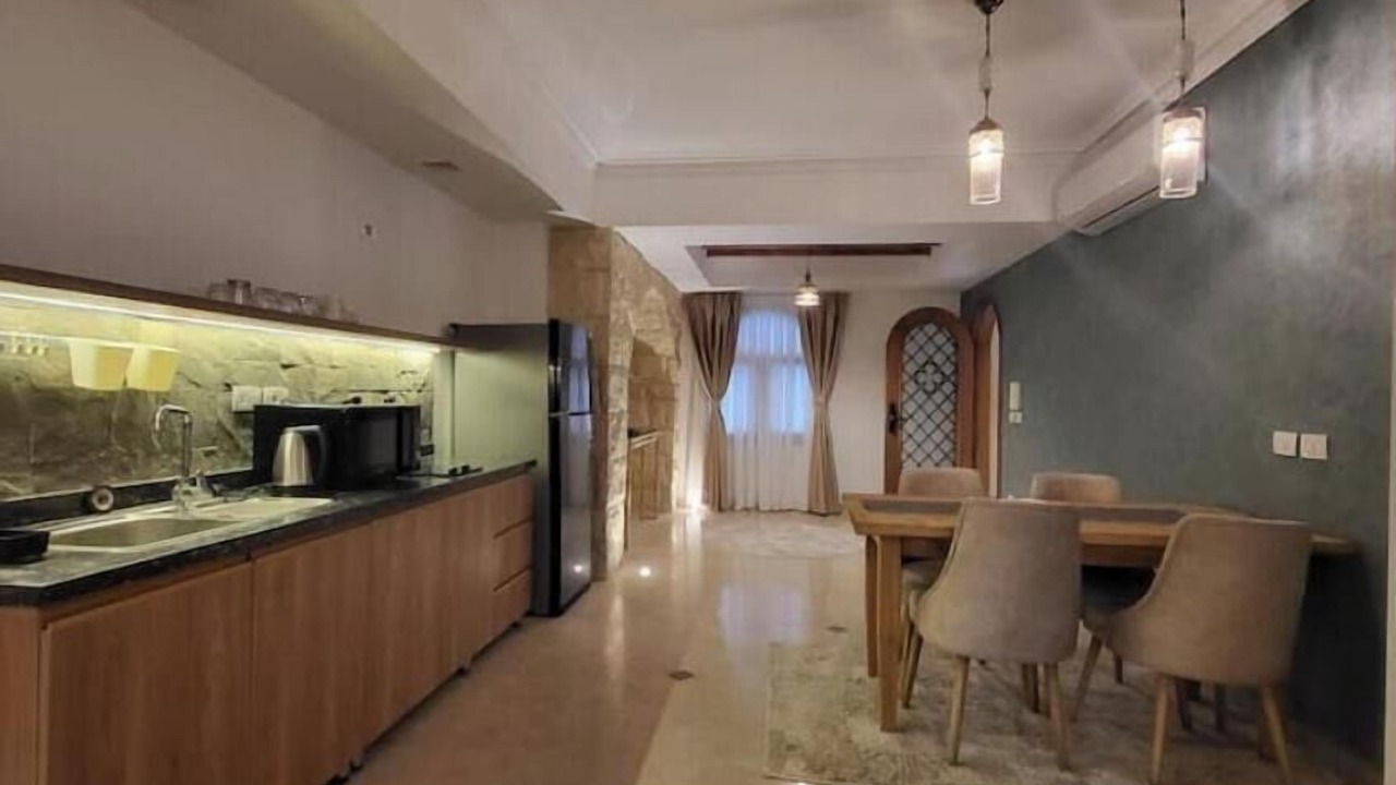 Photo of Kitchen in The 5th Settlement