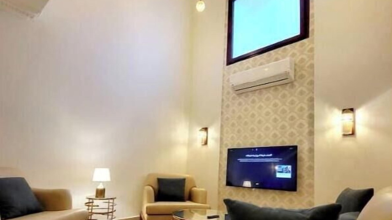 Photo of Livingroom in The 5th Settlement