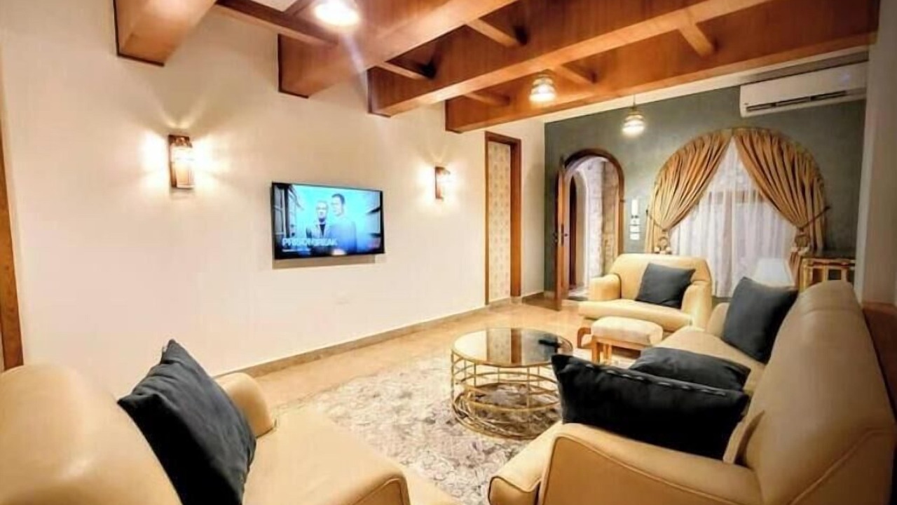 Photo of Livingroom in The 5th Settlement