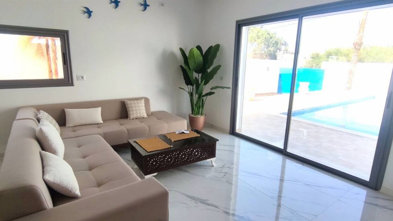 Photo of Livingroom in Aghir