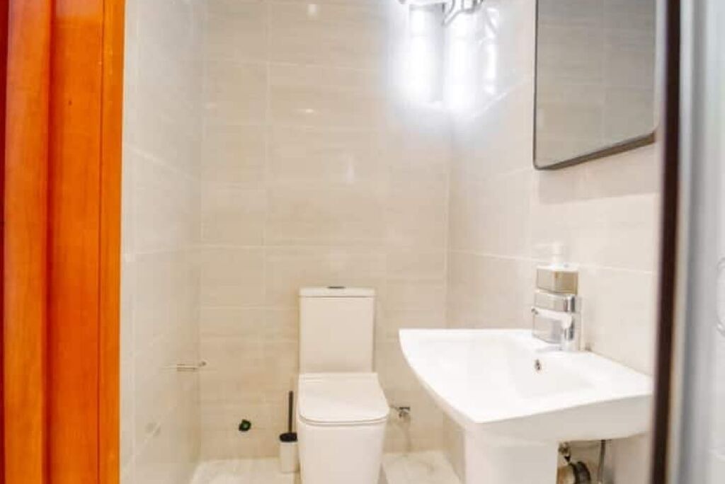 Photo of Bathroom in Ikoyi