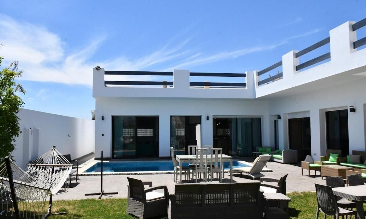 Photo of Outdoor in Yasmine
