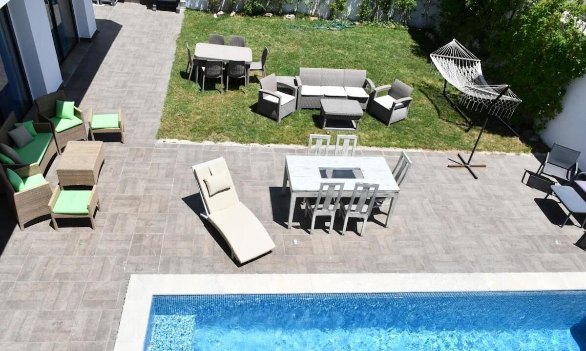 Photo of Outdoor in Yasmine