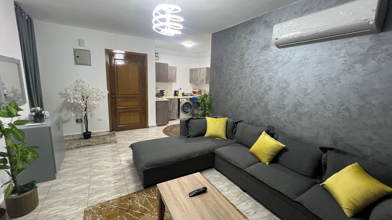 Photo of Livingroom in Garden City