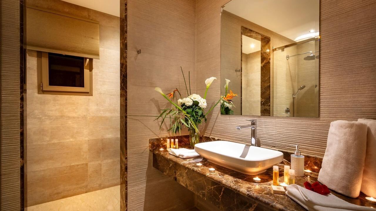 Photo of Bathroom in Annakhil