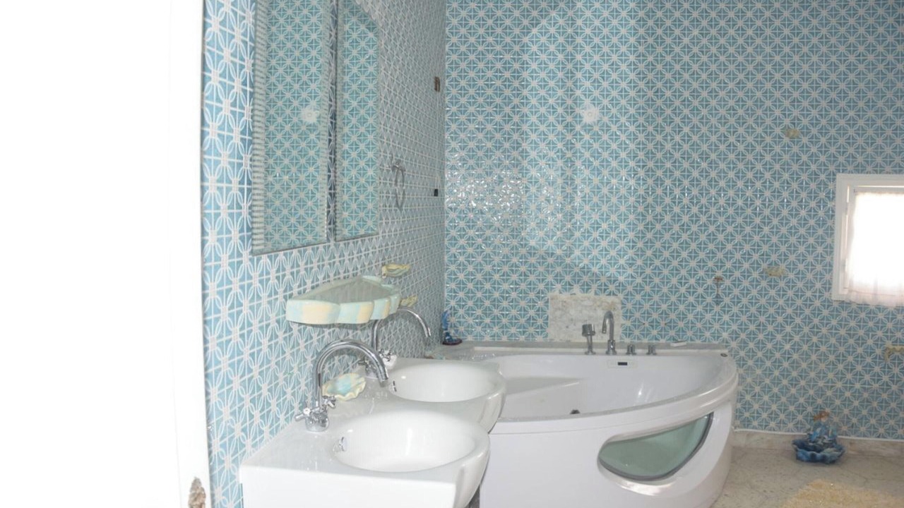 Photo of Bathroom in Sqanes