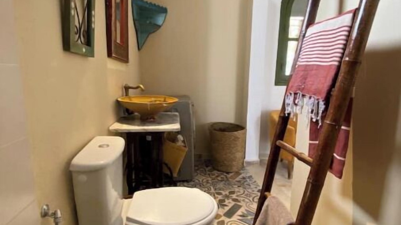 Photo of Bathroom in Erriadh