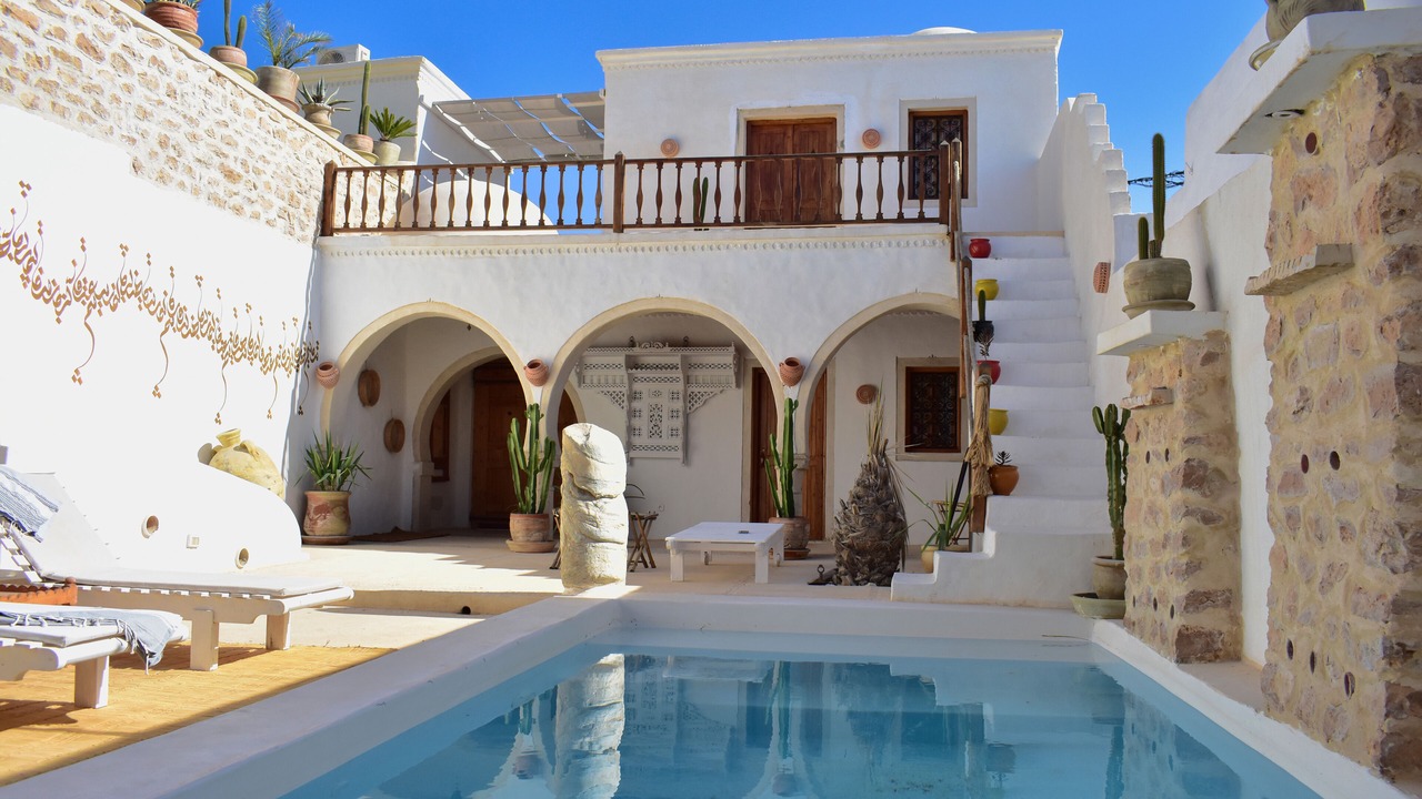 Photo of Outdoor in Erriadh