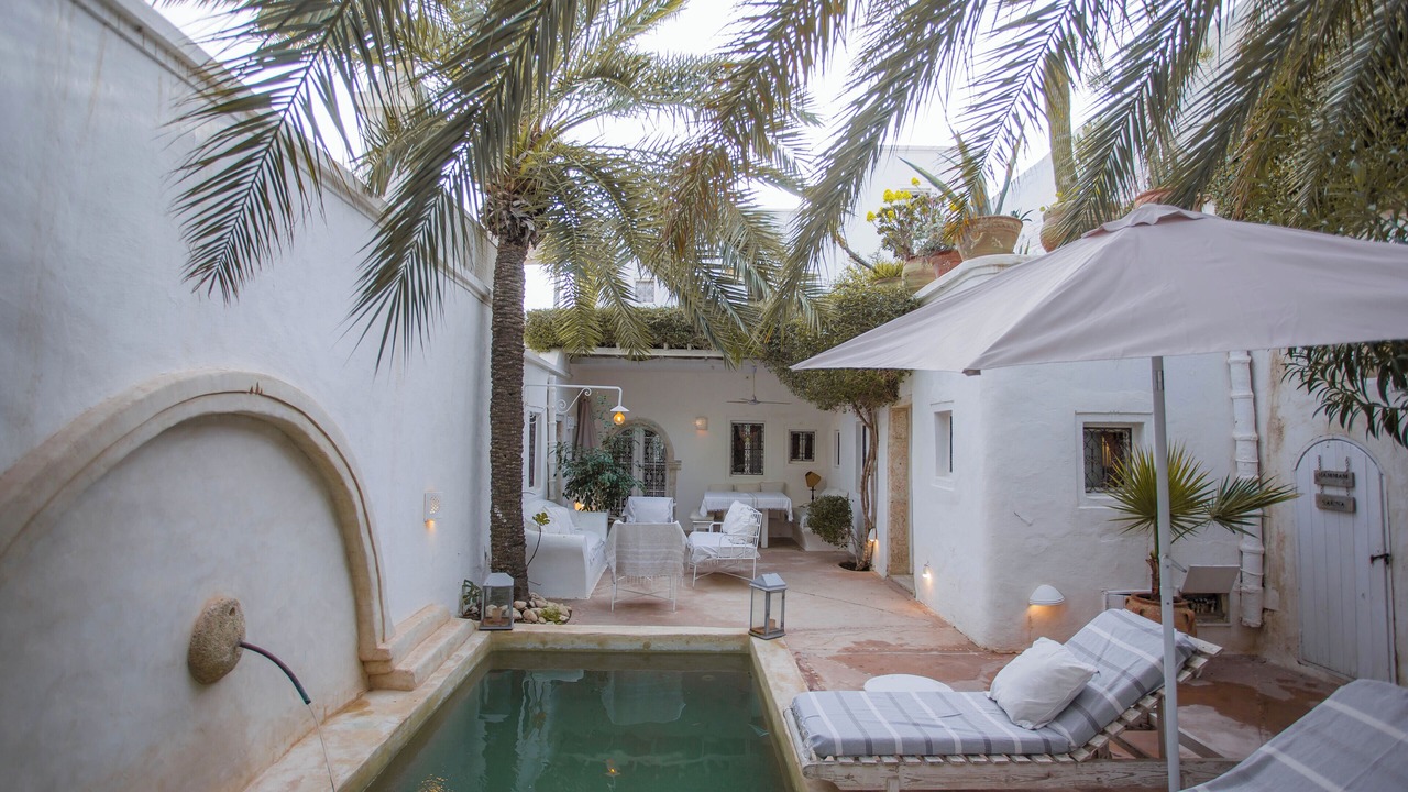 Photo of Outdoor in Erriadh