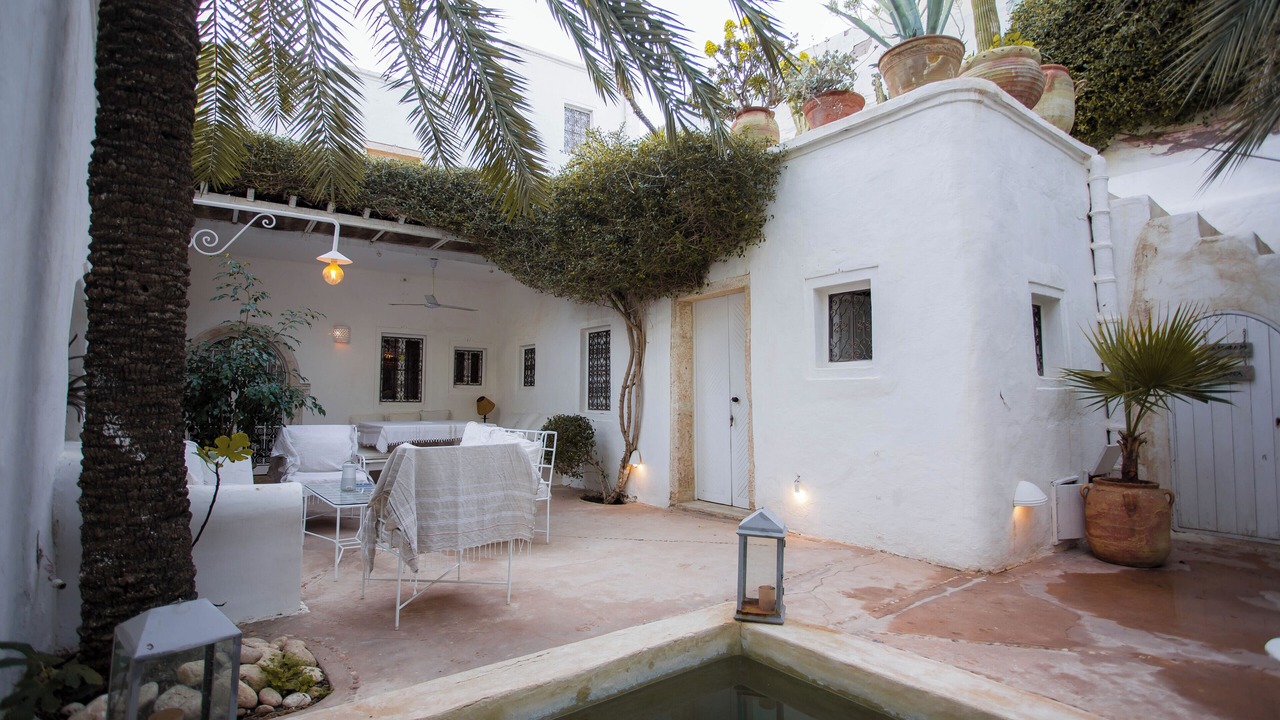 Photo of Patio Balcony in Erriadh