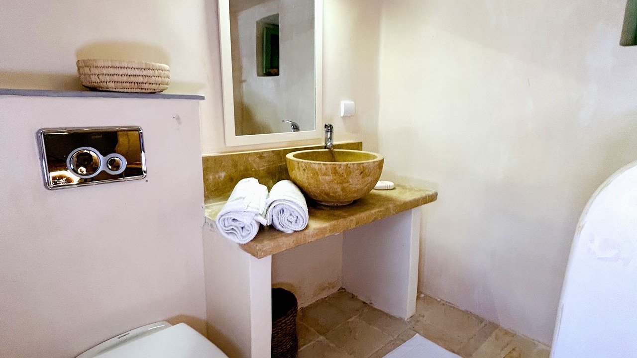 Photo of Bathroom in Erriadh