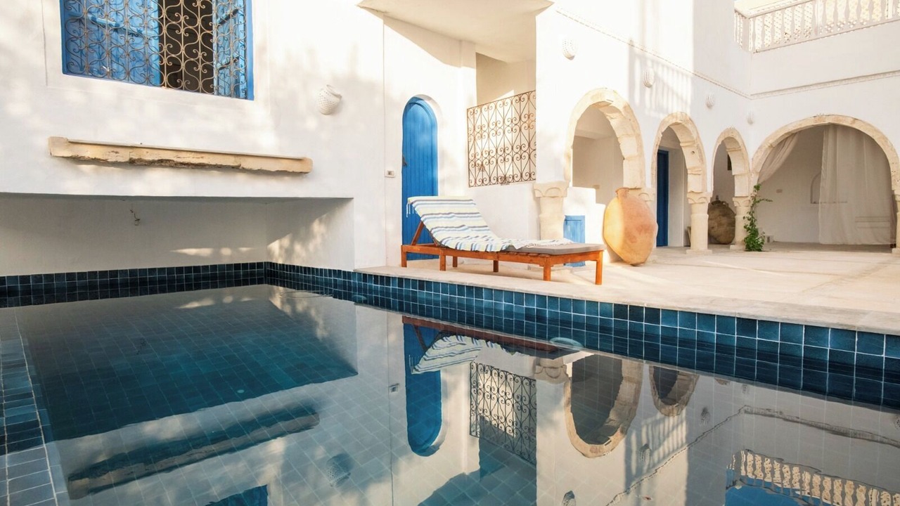 Photo of Outdoor in Erriadh
