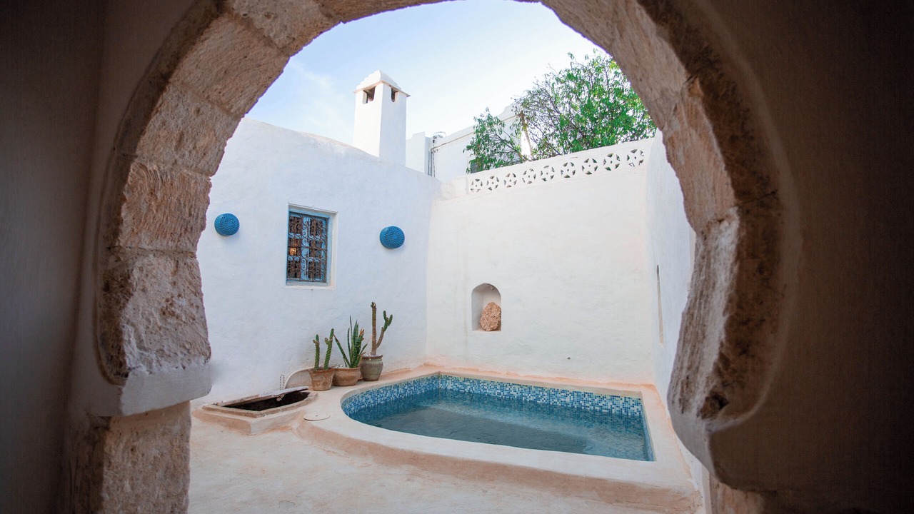 Photo of Outdoor in Erriadh