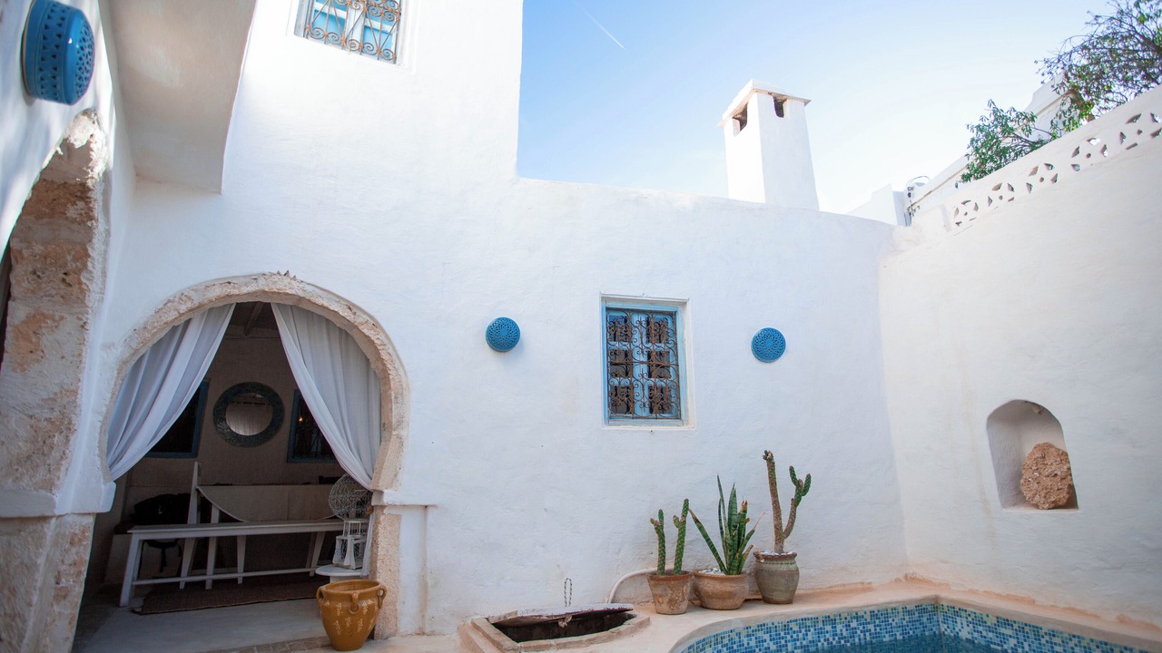 Photo of Outdoor in Erriadh