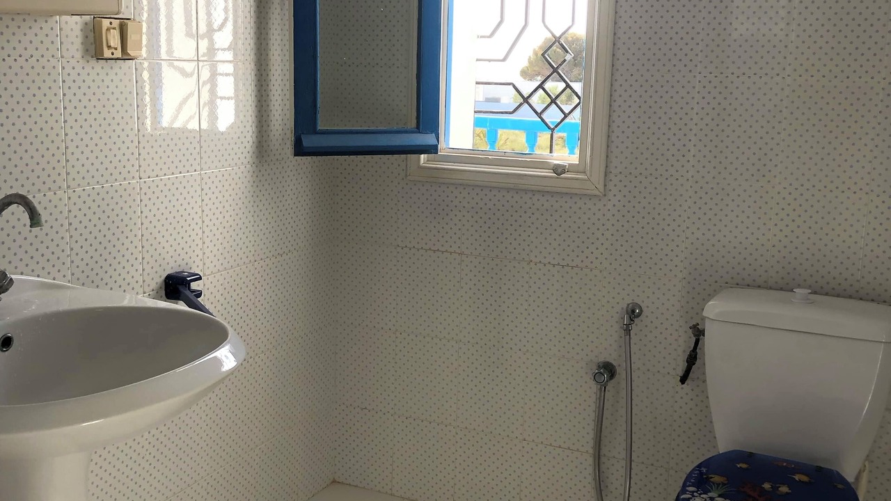 Photo of Bathroom in Gharbi