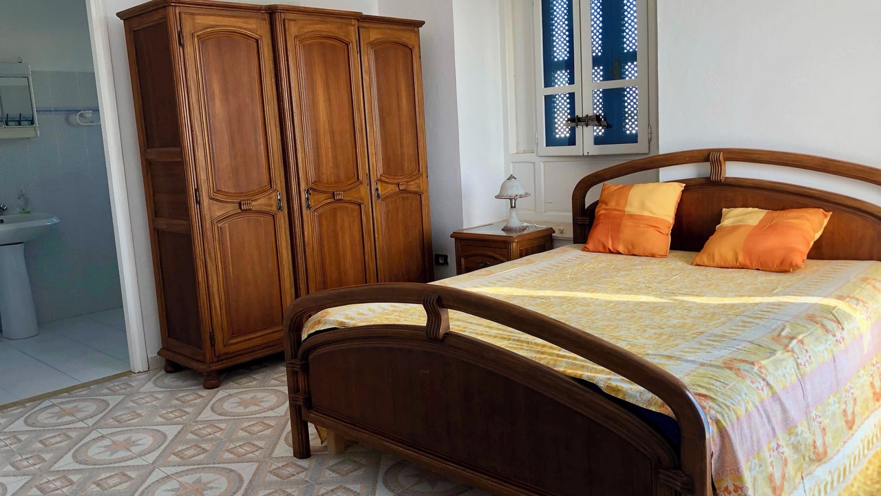 Photo of Bedroom in Gharbi