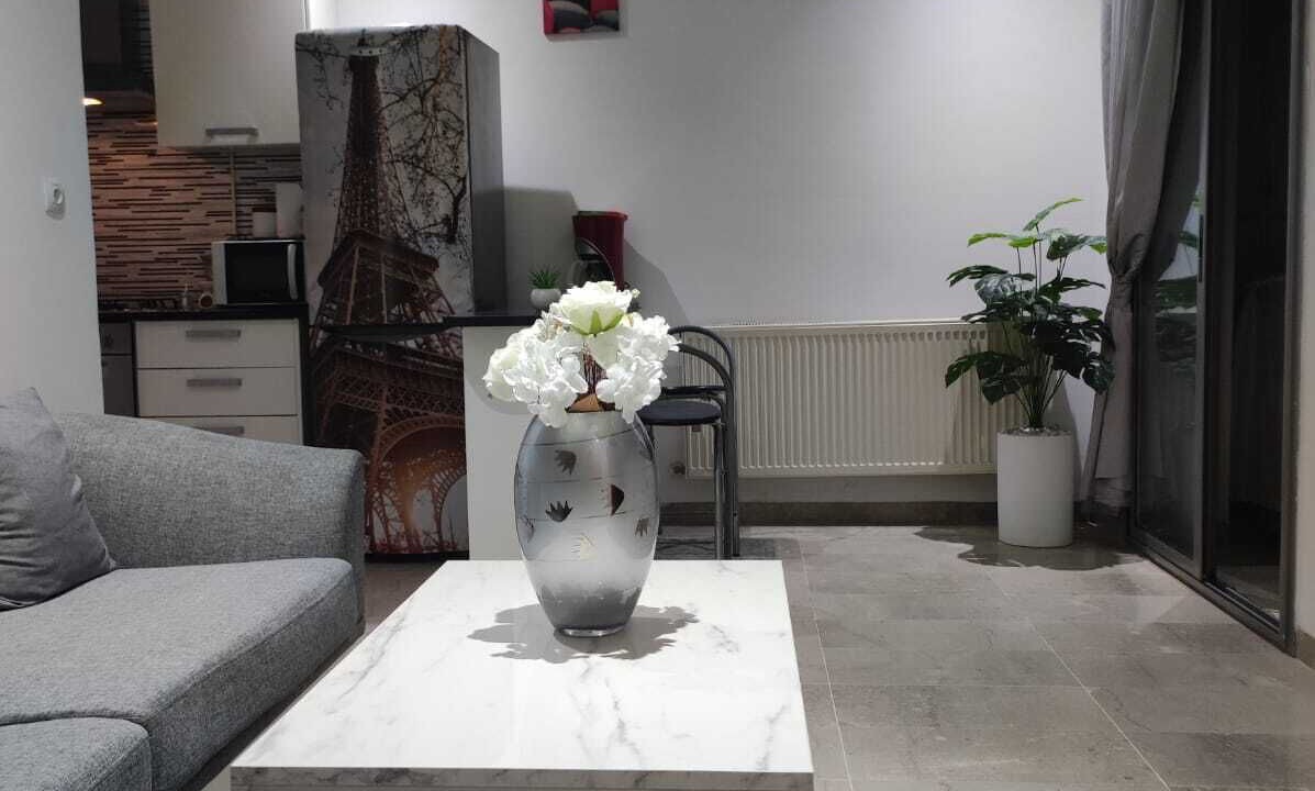 Photo of Livingroom in Eastern Khezama