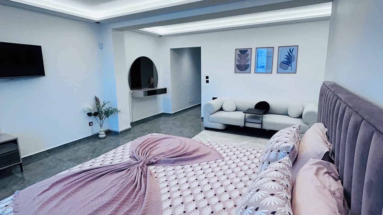 Photo of Bedroom in Cite Rmel