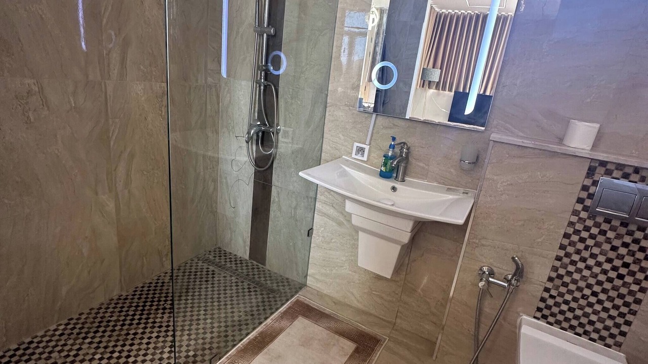 Photo of Bathroom in Rejiche