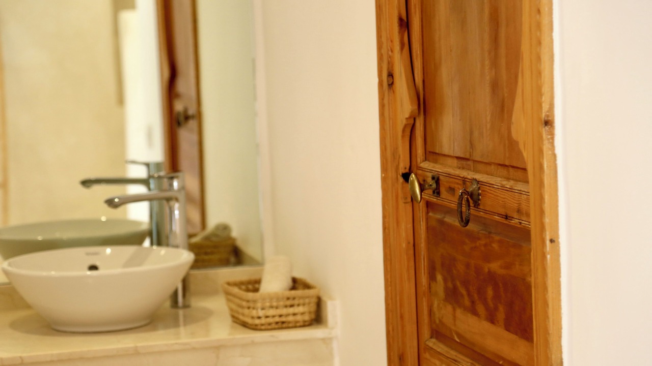 Photo of Bathroom in Jaidate