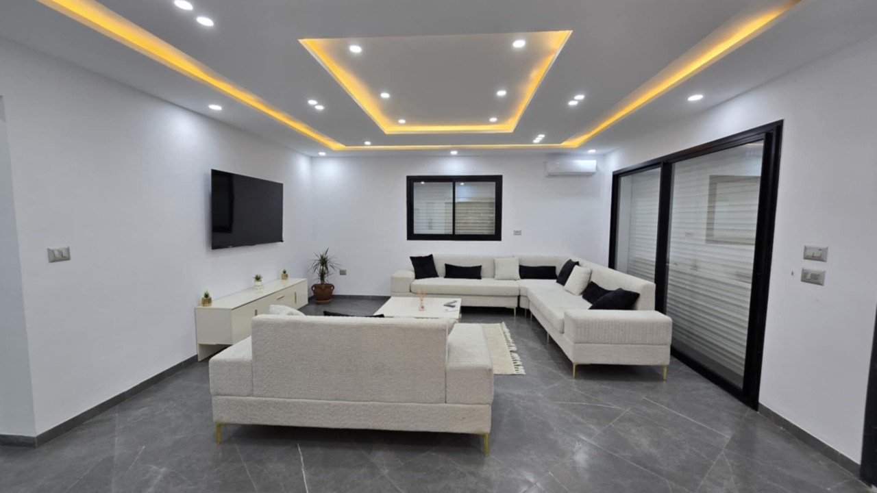 Photo of Livingroom in Aghir