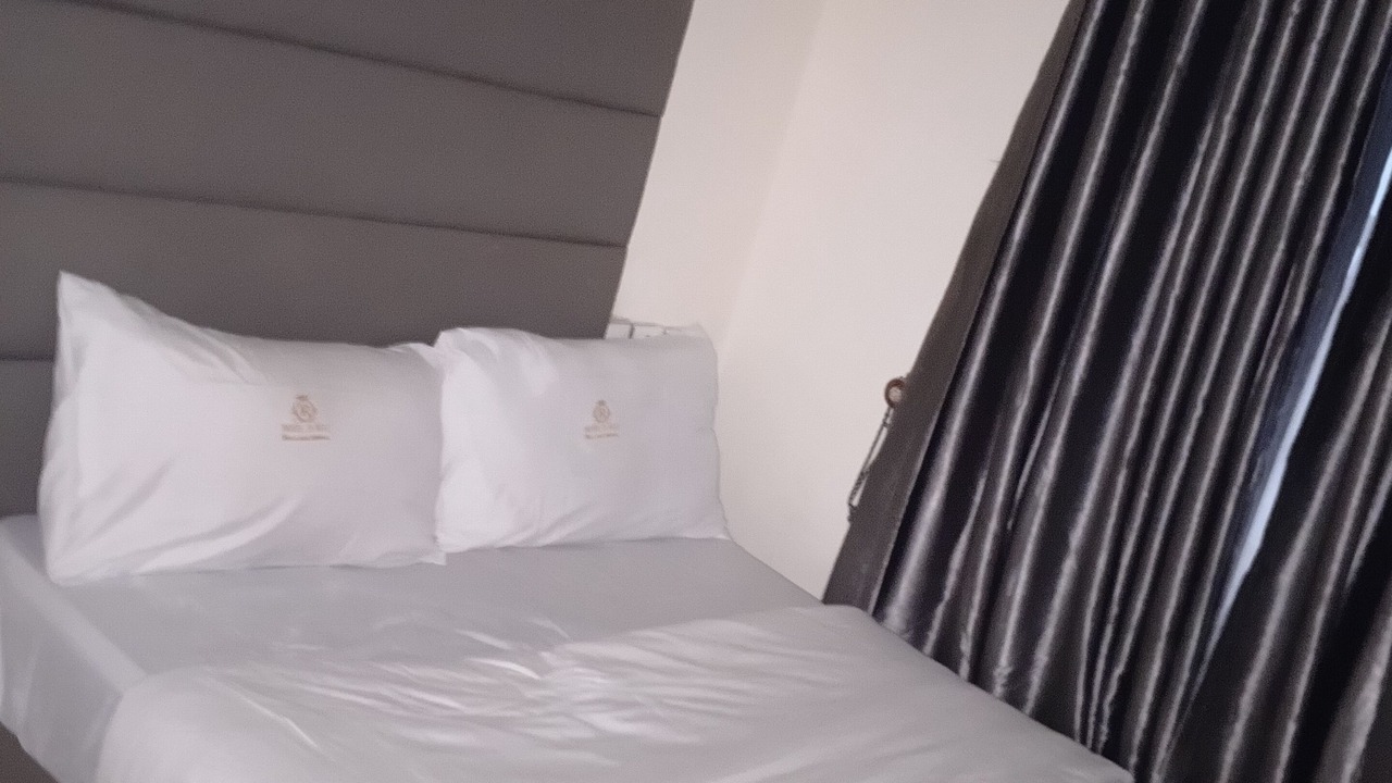 Photo of Bedroom in Edunabon