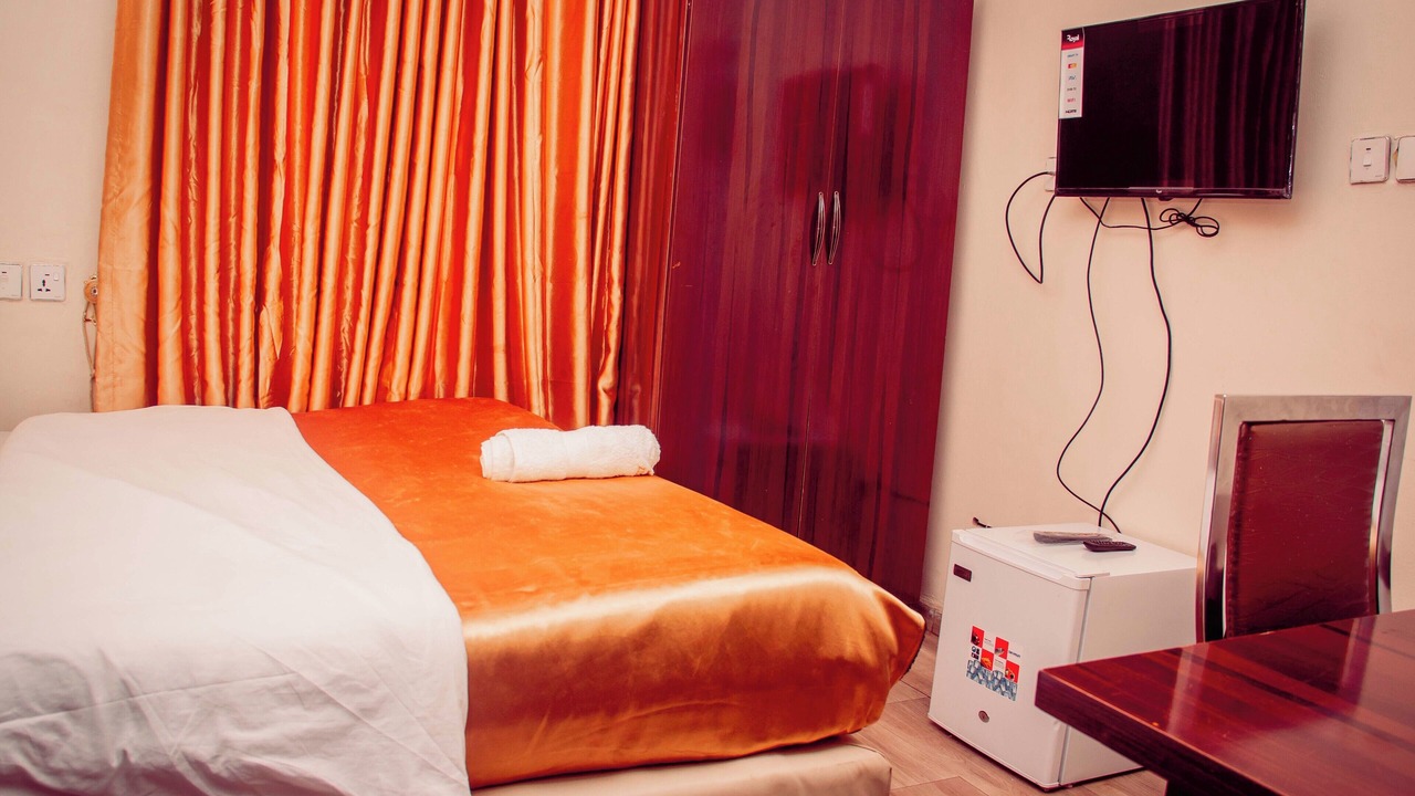 Photo of Bedroom in Edunabon