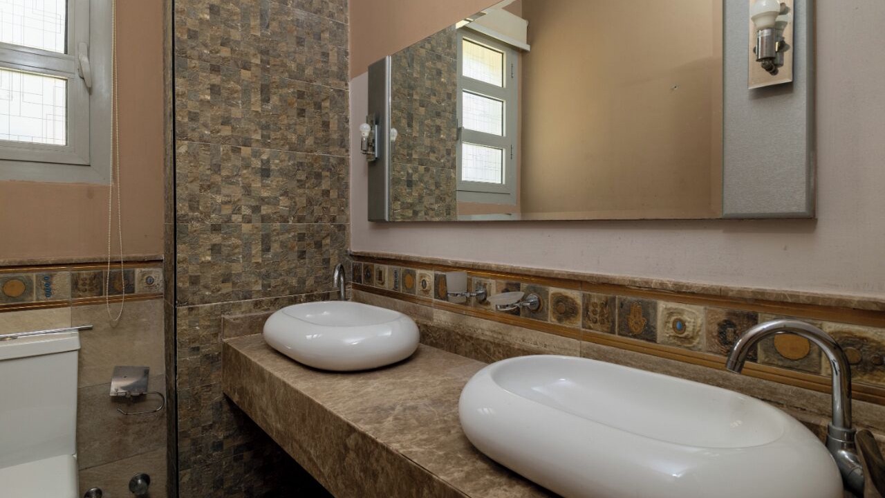 Photo of Bathroom in Sheikh Zayed City