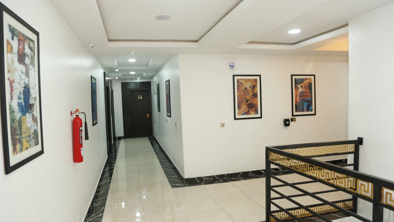 Photo of Others in Ofin