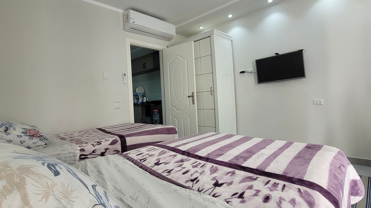 Photo of Bedroom in Corniche Road-Dahar