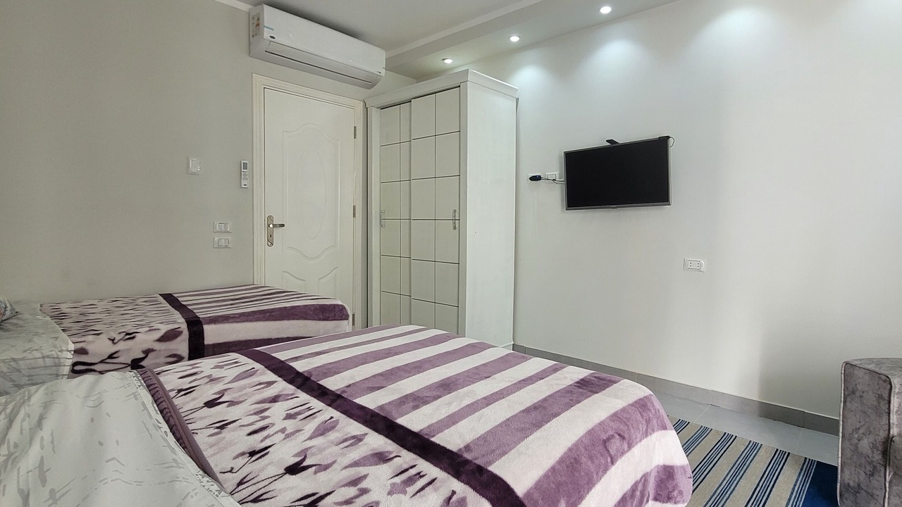 Photo of Bedroom in Corniche Road-Dahar
