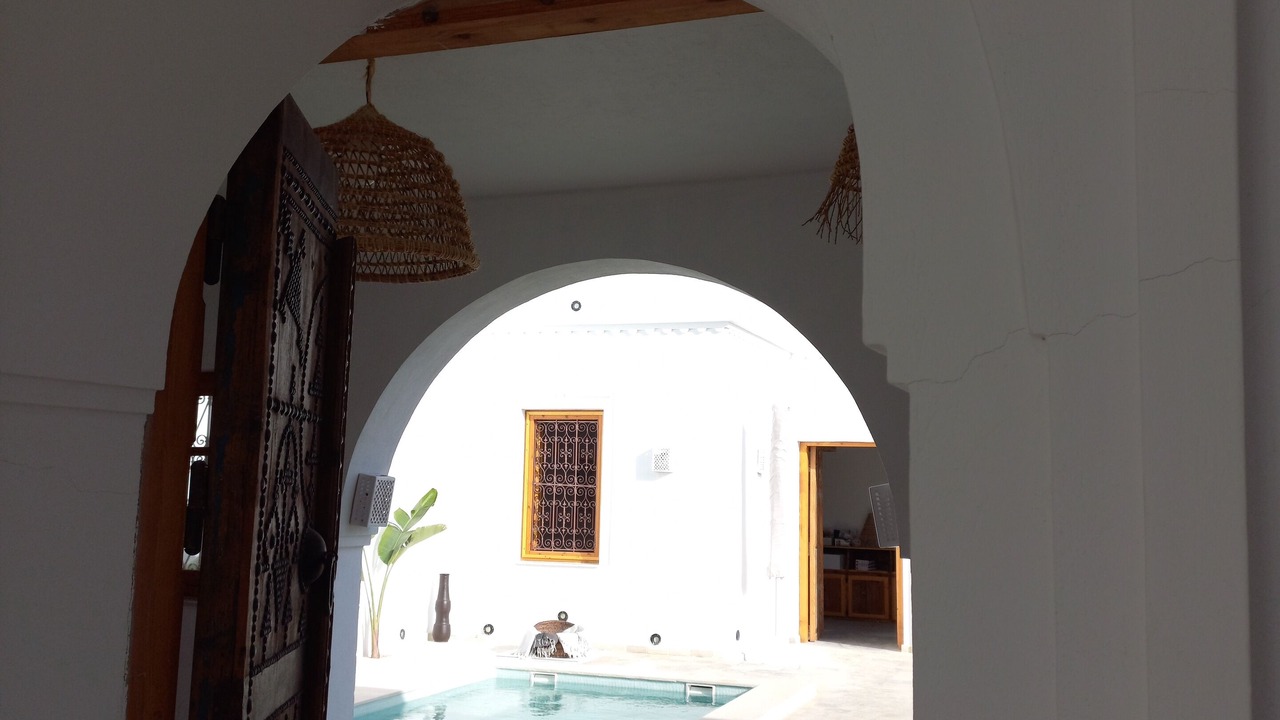 Photo of Outdoor in Erriadh
