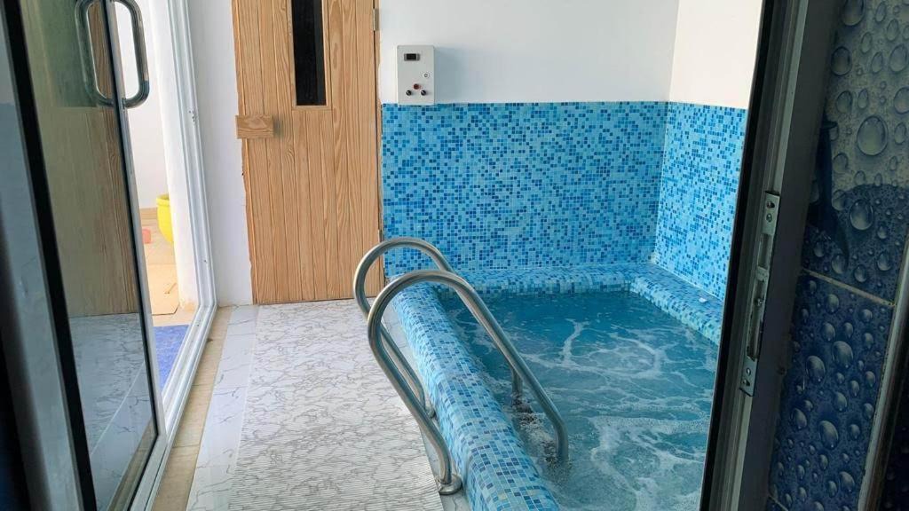 Photo of Bathroom in Mobarak City