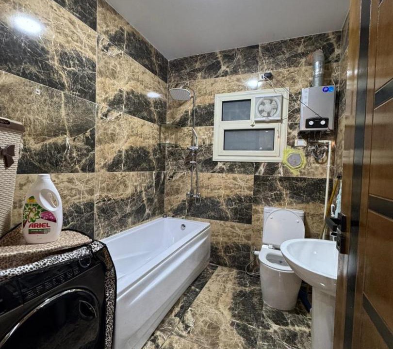 Photo of Bathroom in Pyramids Gardens