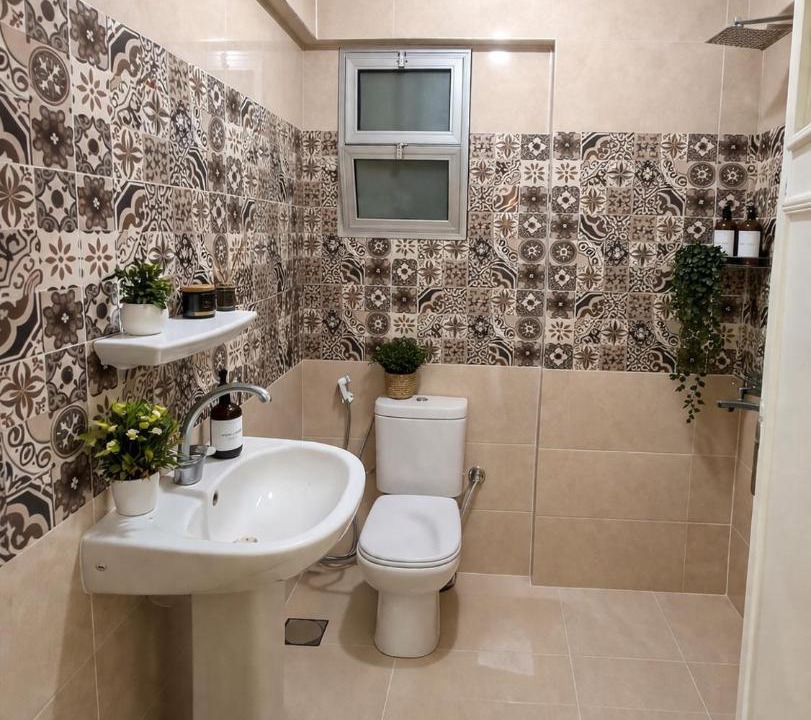 Photo of Bathroom in Taqseem Laselky