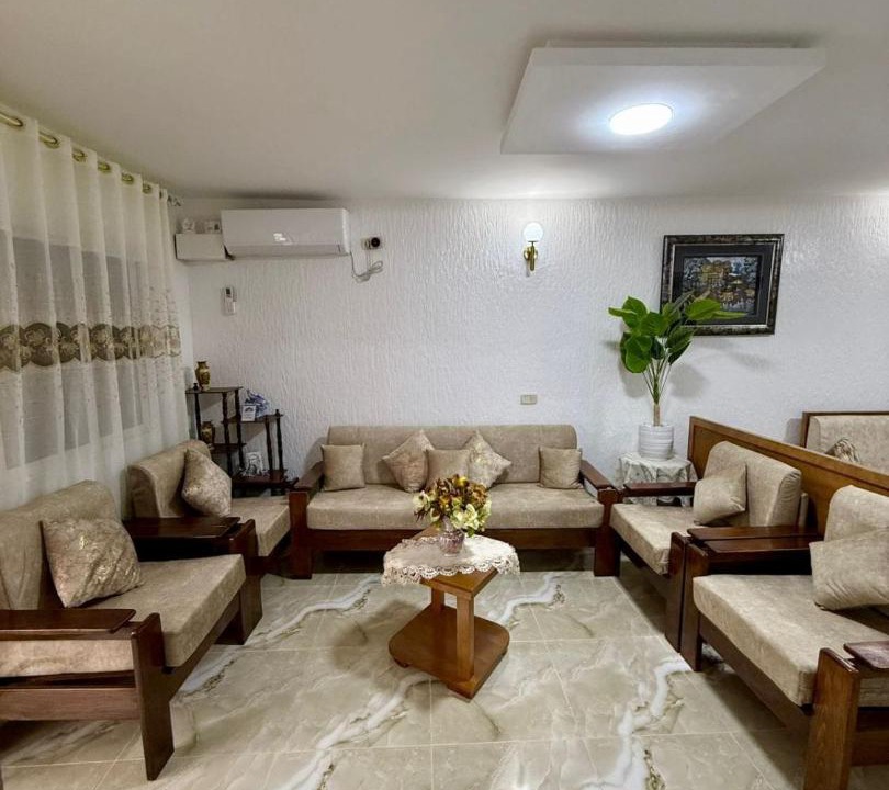 Photo of Livingroom in ‘Ayn ad Darahim