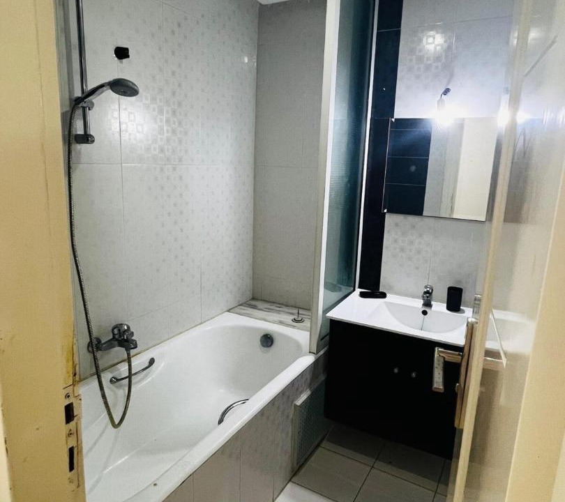 Photo of Bathroom in Sqanes