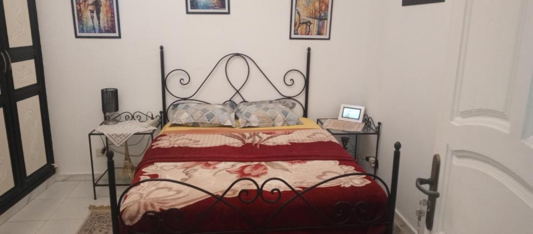 Photo of Bedroom in El Hafsia