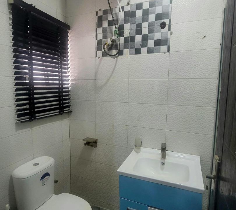 Photo of Bathroom in Magboro