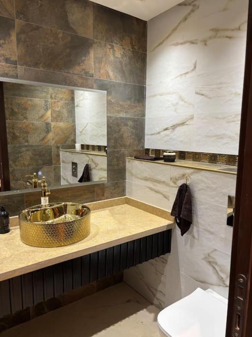 Photo of Bathroom in Menara