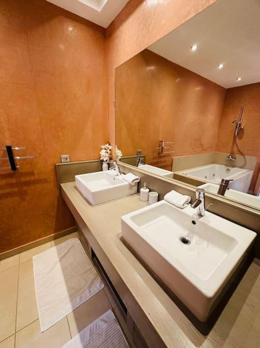 Photo of Bathroom in Menara