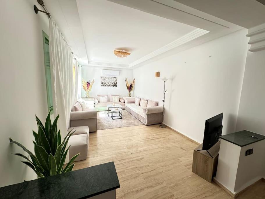 Photo of Livingroom in El Hara