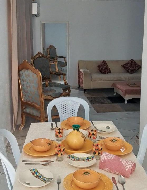 Photo of Others in Yasmine
