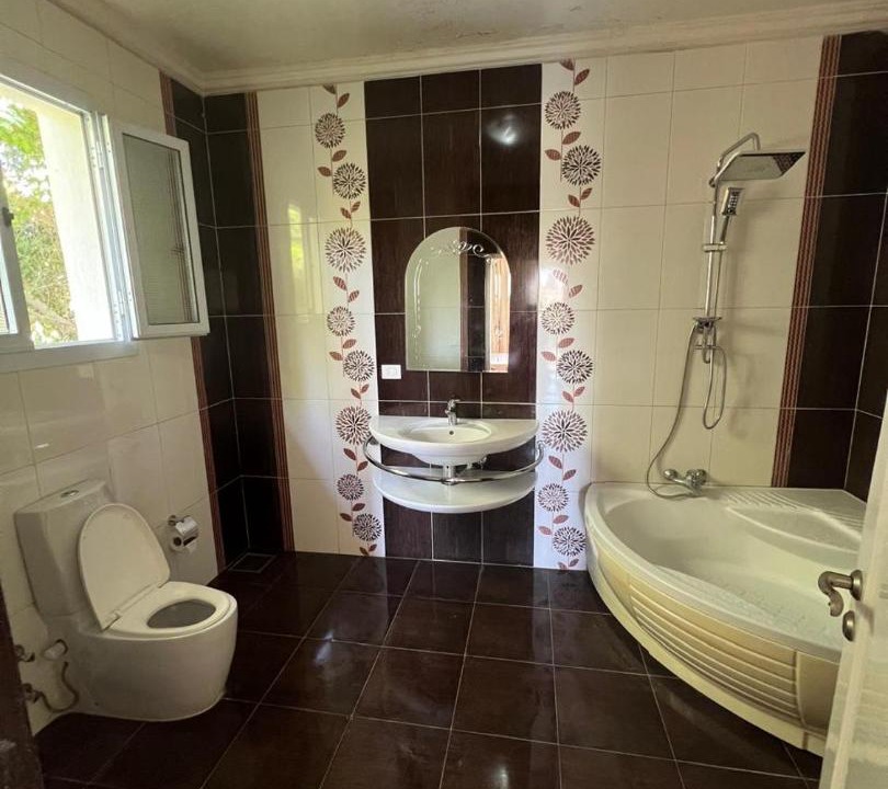 Photo of Bathroom in Mobarak City