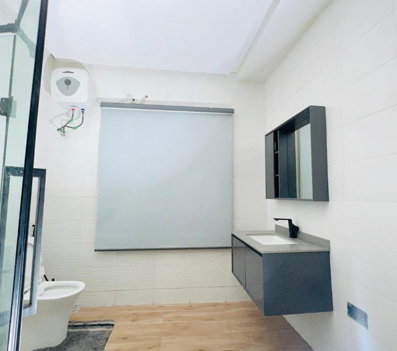 Photo of Bathroom in Ikoyi
