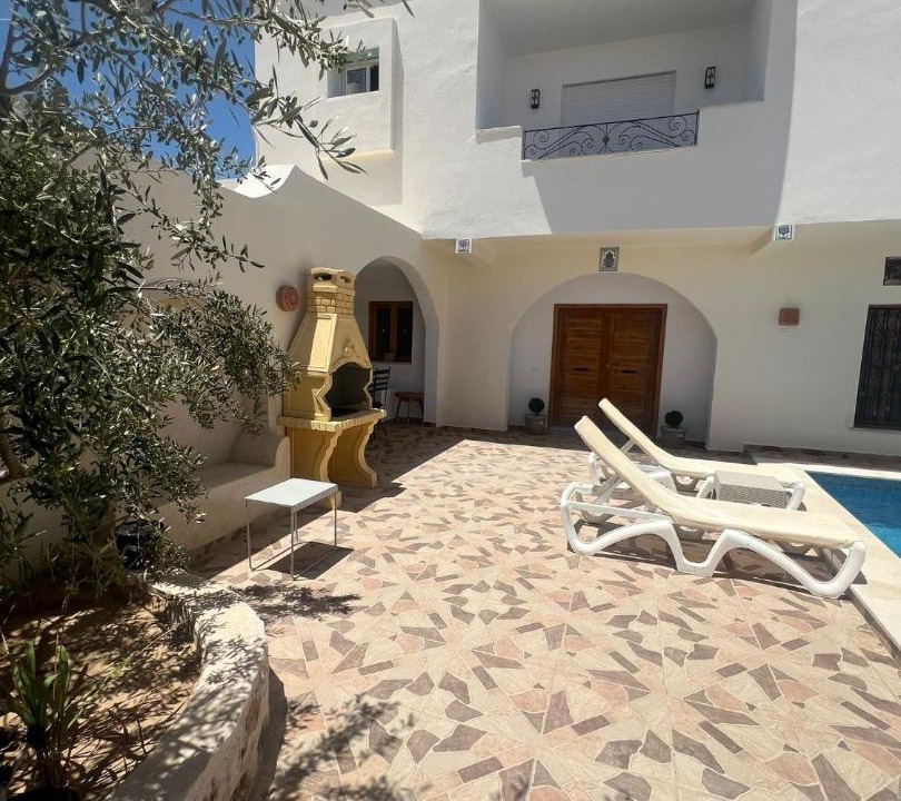 Photo of Others in Erriadh